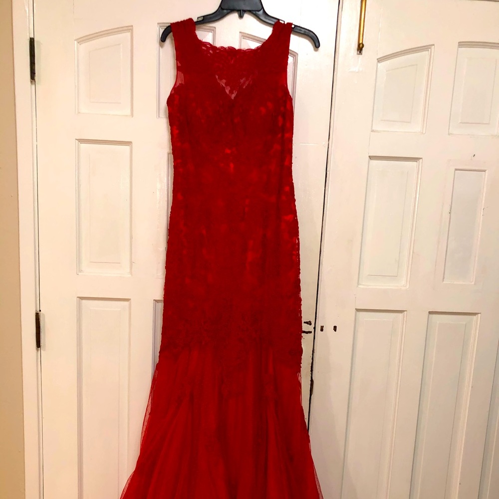 Lace red prom dress